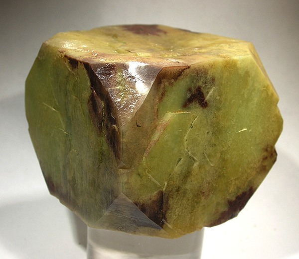 Apophyllite specimen Apophyllite specimen: colorless and white mineral