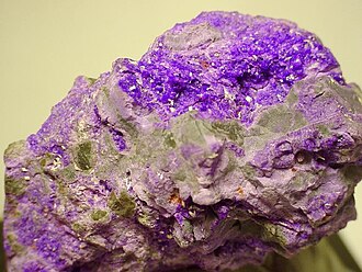 Sugilite specimen Sugilite specimen: purple and violet mineral (photo 2)