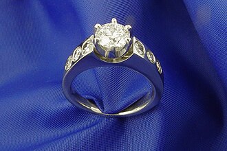 White Gold specimen: white silver and pale gold metal